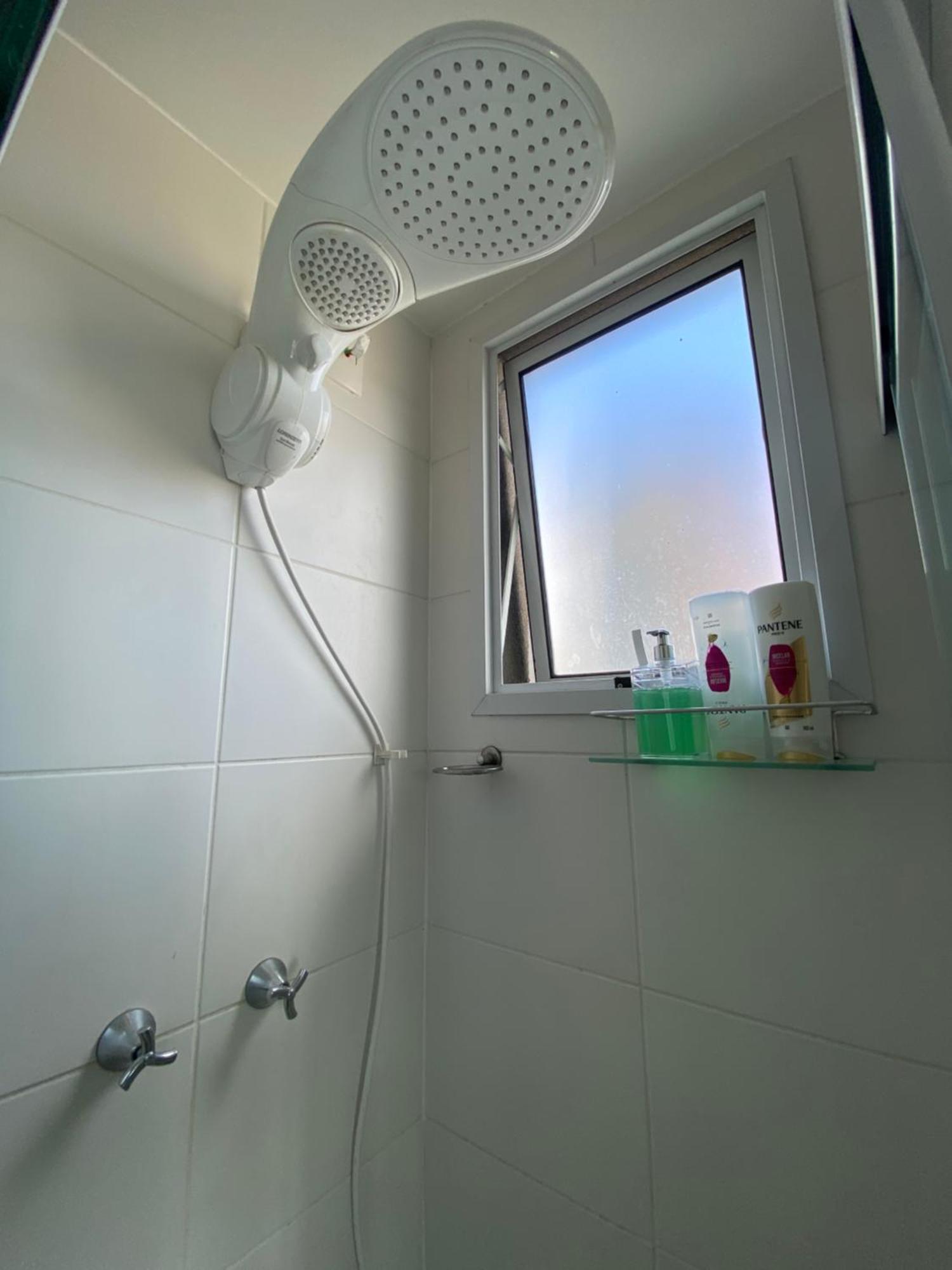 Apartamento Autentico Em Frente Ao Metro Bras ! *
