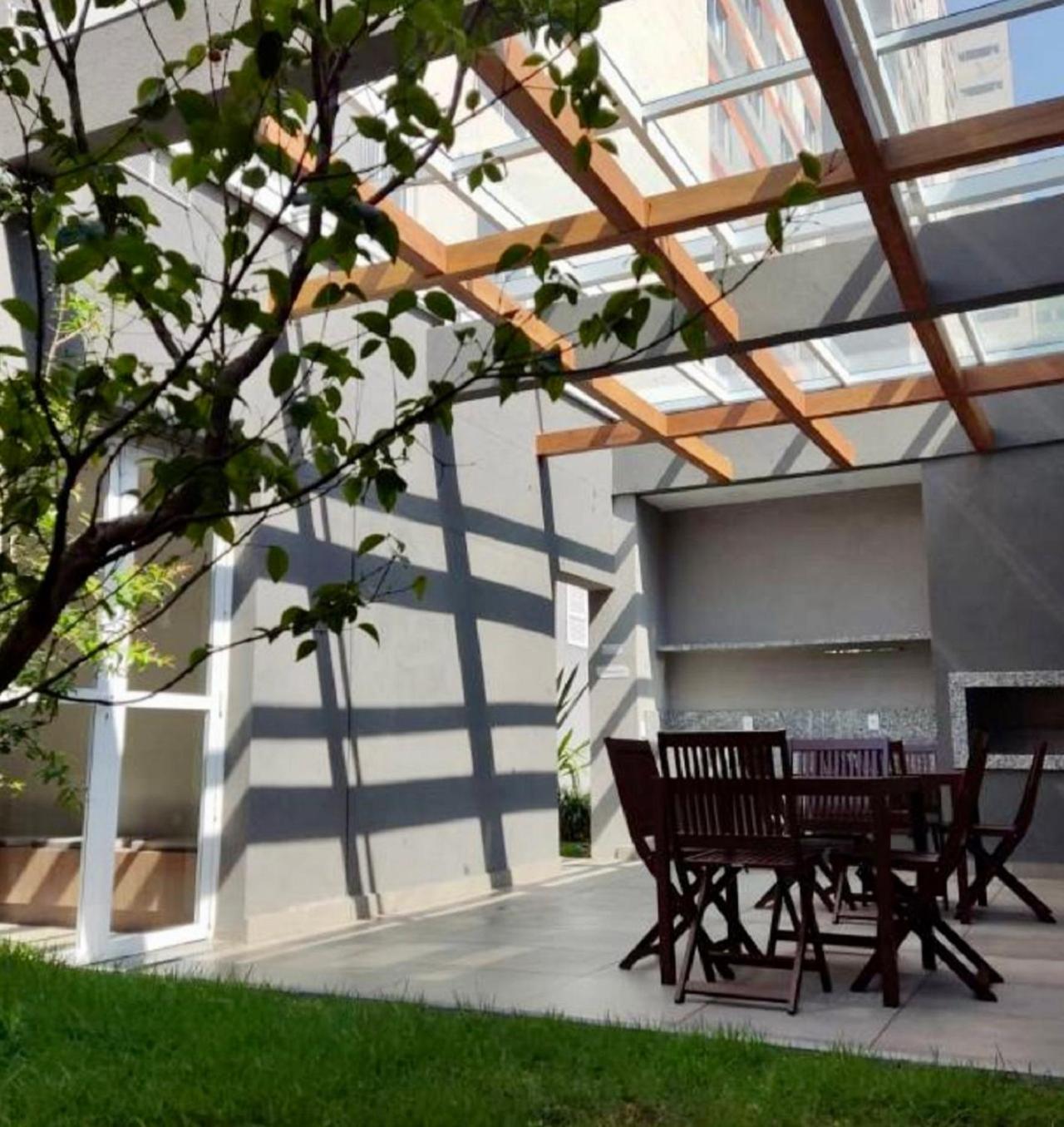 Autentico Em Frente Ao Metro Bras ! Apartamento