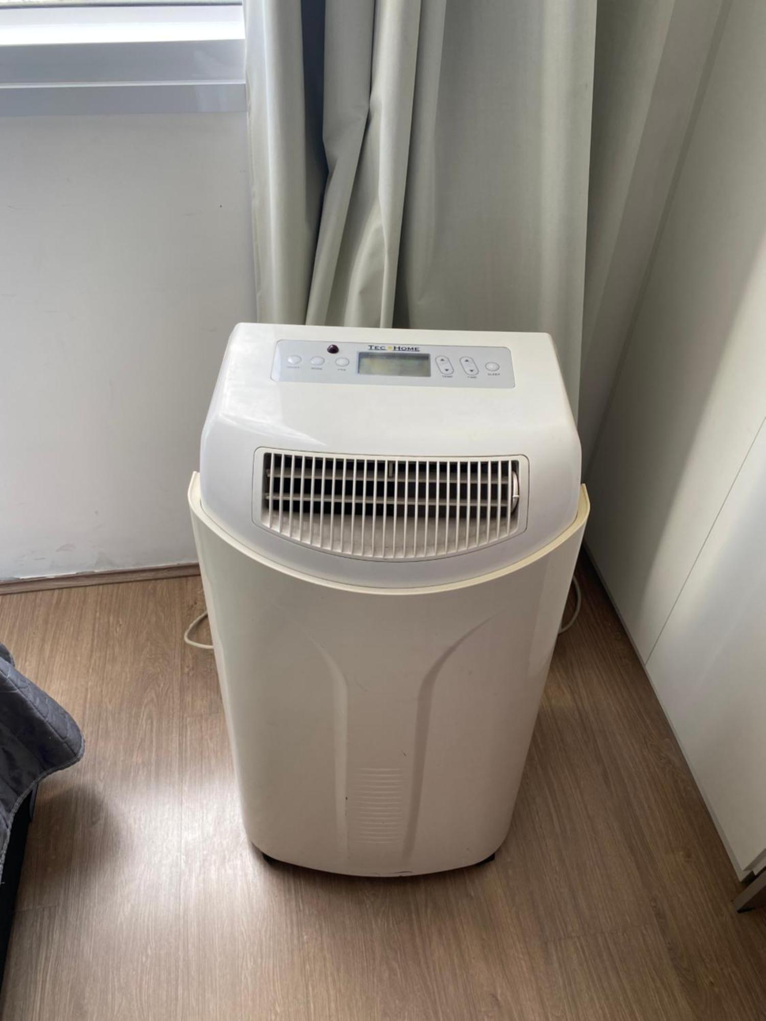 Apartamento Autentico Em Frente Ao Metro Bras ! São Paulo